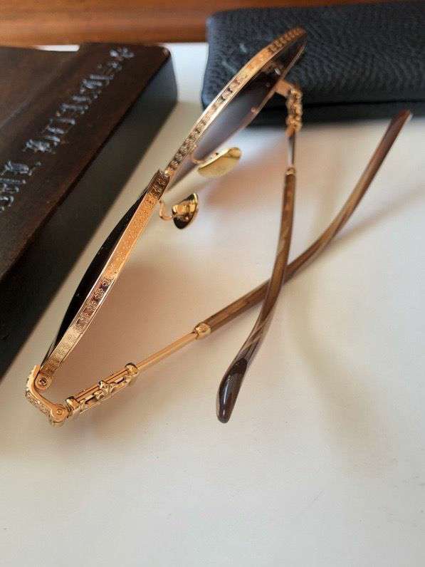 Picture of Chrome Hearts Sunglasses _SKUfw46734111fw